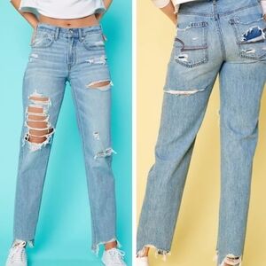 NWT $69 American Eagle 90's Straight Jeans Ripped